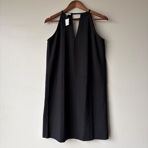 NEW Black Sleeveless Mini Shift Dress with Front V-Neck Women’s Small